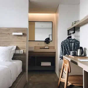 Lloyd's Bali 4*, Seminyak Indonesien
